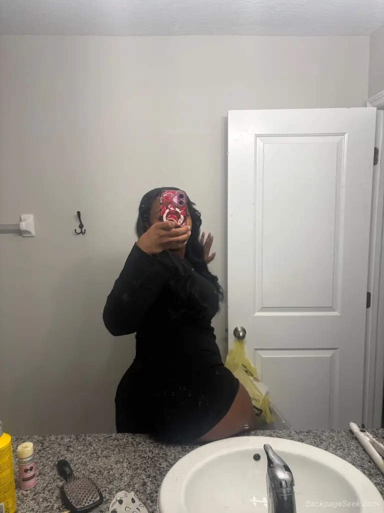 come fuck this young pussy in Tampa – Women Seeking Men photo 2