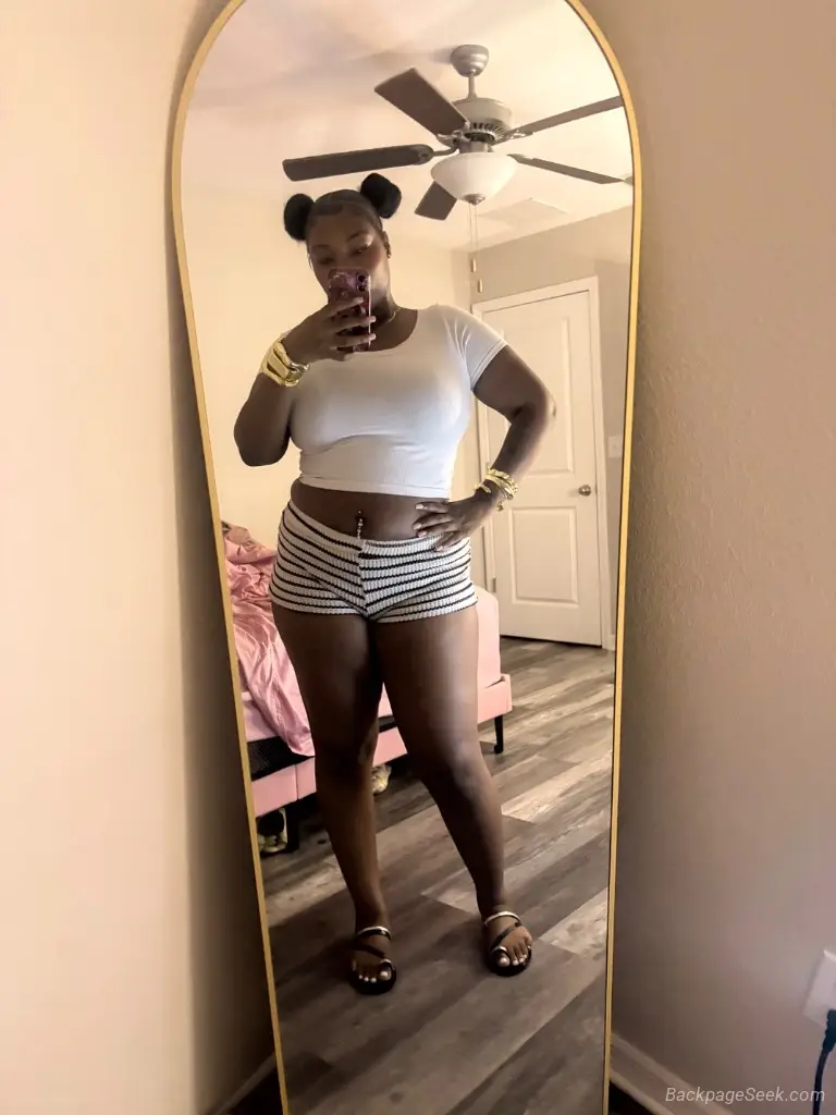 come fuck this young pussy in Tampa – Women Seeking Men photo 4
