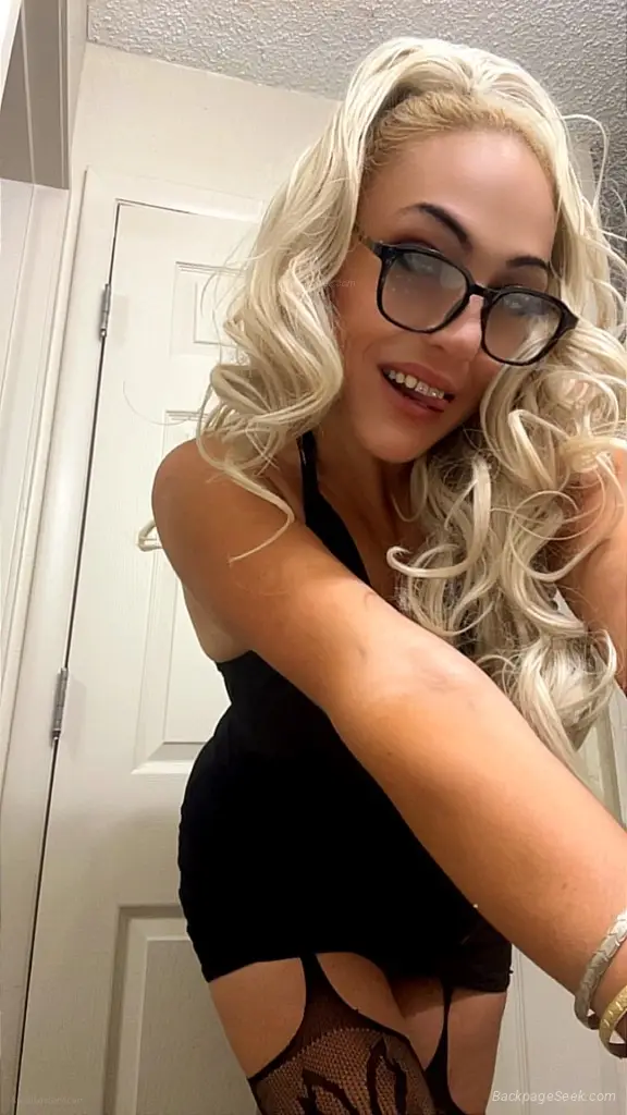 AMBER AND ALEXXA AT IT AGAIN AVAILABLE NOW CLASS CHARM CONFI... in Tucson – Women Seeking Men photo 2