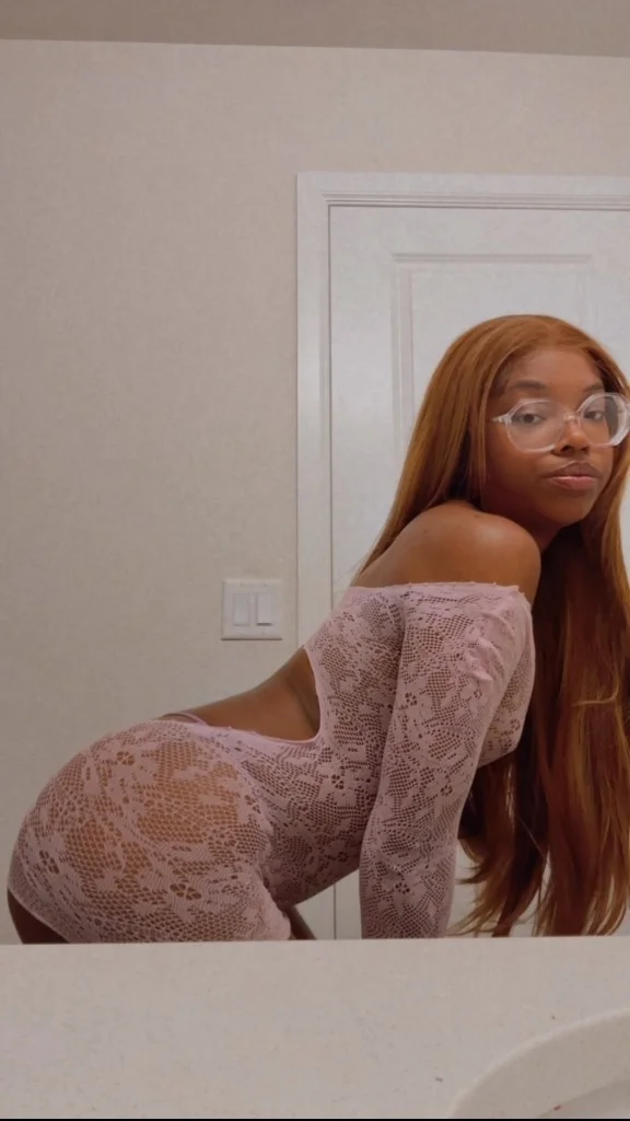 yall's fav is back whos horny Available NOW Cum over your es... in Denver – Women Seeking Men photo 3