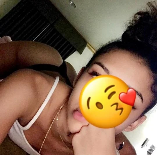 Amazing girl with the excellent service available now for you I m here for