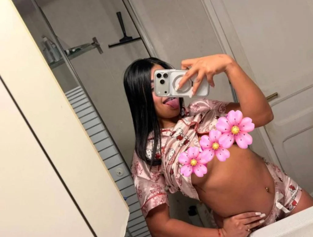 SOY LATINA DISPONIBLE 24-7 hago masajes bailes eroticos escr... in Fort Collins – Women Seeking Men photo 2