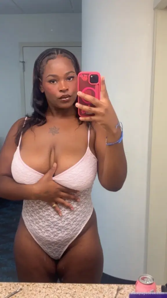 NEW CHICOLATE BABE IN TOWN LABOR DAY SPECIALS 24/7 availability