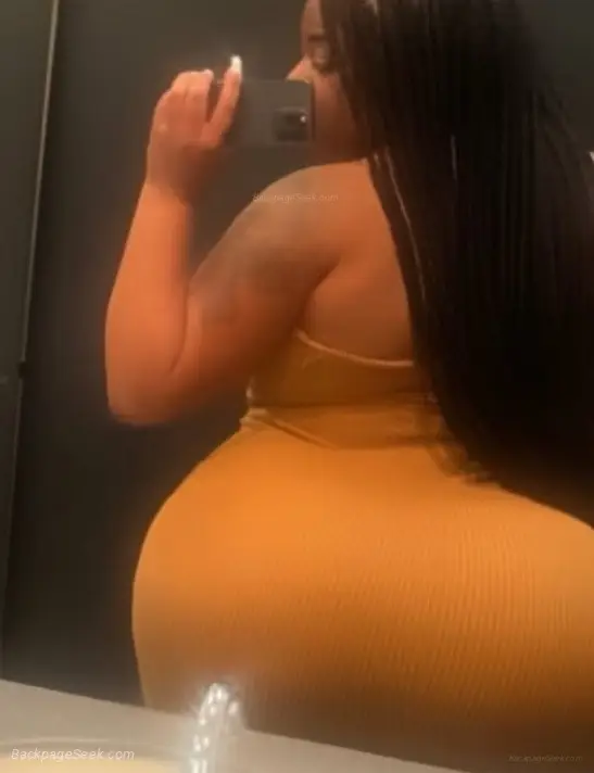 Small Waist Flat Tummy Huge Booty Vixen 100Real Upscale prov... in Washington DC – Women Seeking Men photo 2