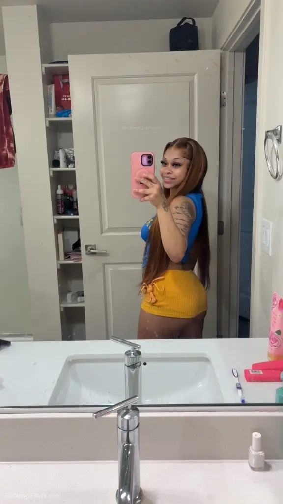 GET AT ME WHILE IM HERE COME HAVE FUN AVAILBLE FOR INCALL CA... in Washington DC – Women Seeking Men photo 4