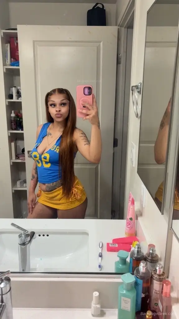 GET AT ME WHILE IM HERE COME HAVE FUN AVAILBLE FOR INCALL CA... in Washington DC – Women Seeking Men photo 6
