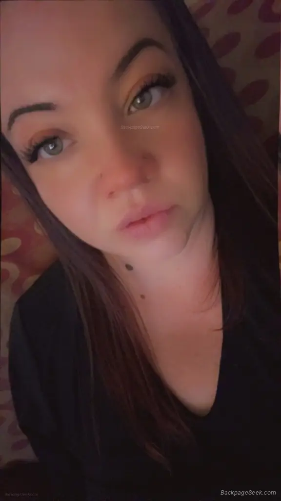YOUR MISSING OUT DADDY..COME USE THIS THROAT SEE WHY THEY SAY I HAVE