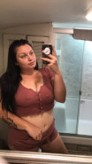 🔥 Hey Pussy Lover, Ready to Feast Between My Legs? 🔥