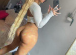 JUICY BOOTY 🥰 Read ad Qv 135