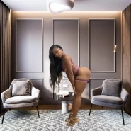 🌸 Raisa the Goddess 👑 | Elegant, Sweet & Seductive ✨