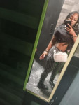 Sexy exotic slut me out 😼😼