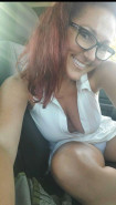 Red Light 🚦 Legs Open 💦 Quickie in the Car