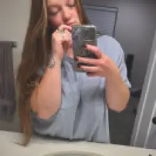 Single Mom Can't Stop Fingering Herself Come Control Me