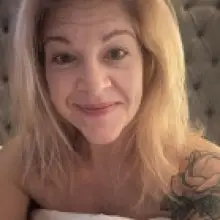 Hot, classy mom you ll compare every woman to after we meet