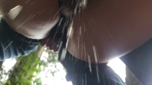 💦 Pissing Fetish Queen 👑 — Come Get Soaked 😈🚿