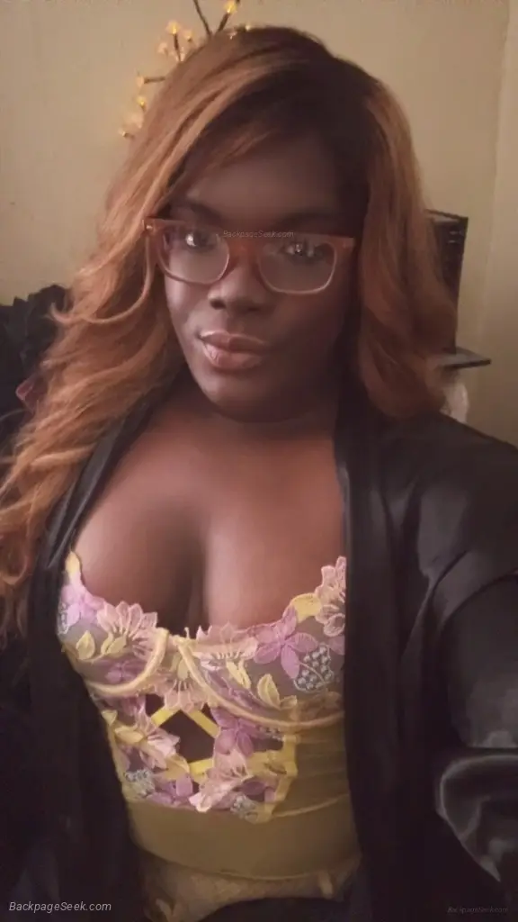 play with my snacks in Albany – Women Seeking Men photo 2