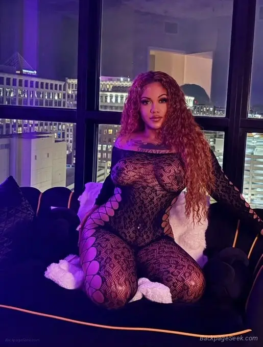 Your favorite creamy 5ft ball of fun Slim Thick Petite Freak... in Albany – Women Seeking Men photo 6