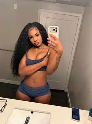 SLIM THICK HORNY YOUNG GIRL Avaliable For Incall Outcall or... in Albany – Women Seeking Men photo 6