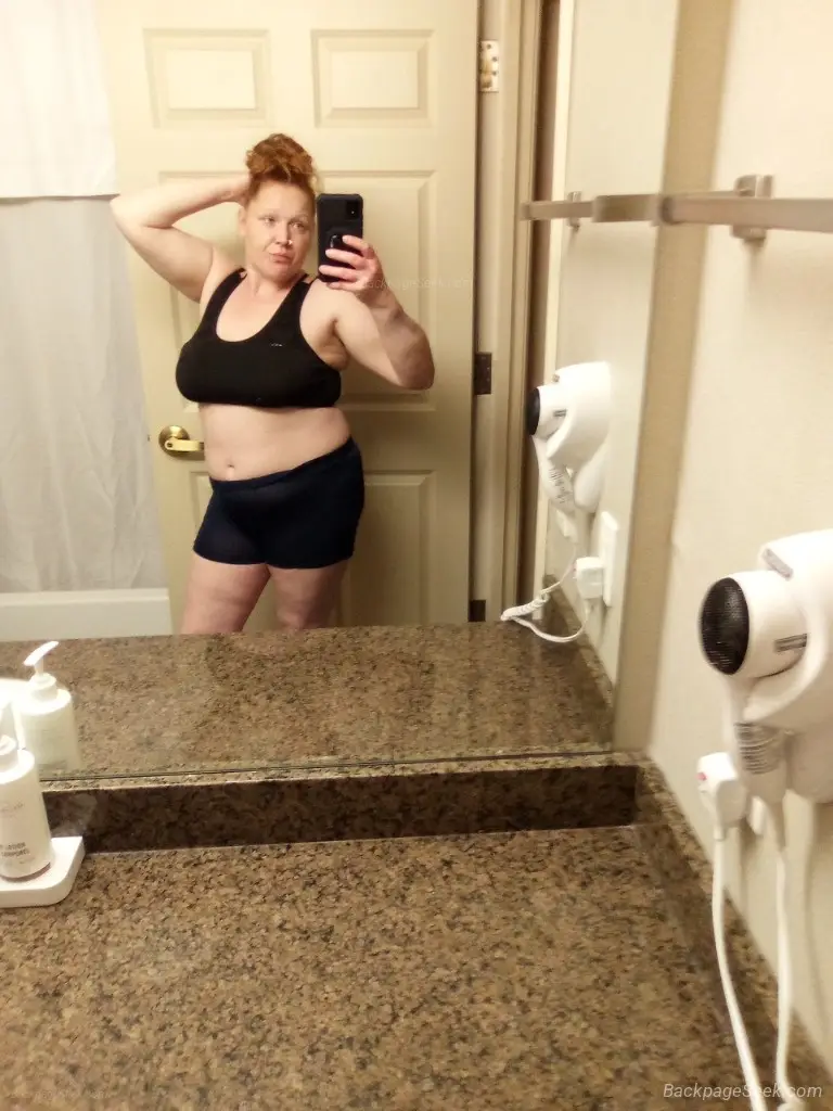 Natural redhead Brittany pregnant in Albany – Women Seeking Men photo 6