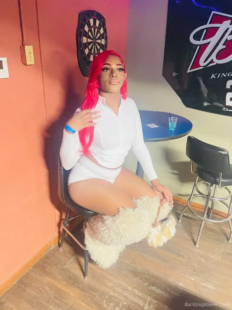 BIG BOOTY BIG DICKK CHELSEA BABYY
