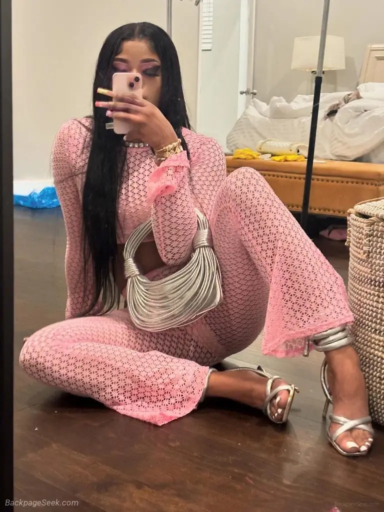 BIG BOOTY BIG DICKK CHELSEA BABYY in Albany – Women Seeking Men photo 6