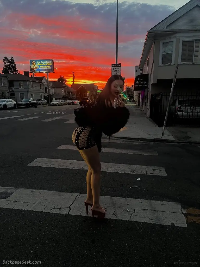 50 FACETIME SHOW SPECIAL TATTED TALL TIGHT PETITE GODDESS IN... in Albuquerque – Women Seeking Men photo 6