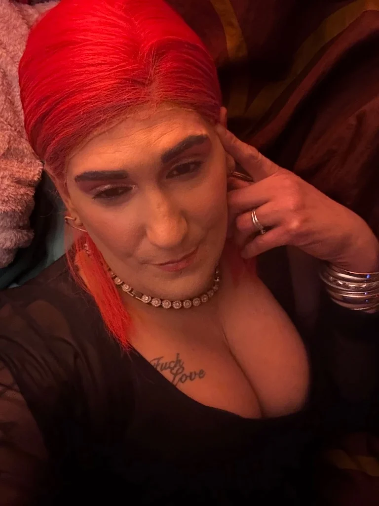 Lets warm eachother with hot Madness