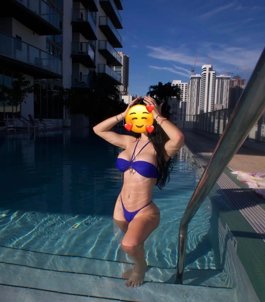 I m available for both Incall or outcall services in Appleton – Women Seeking Men photo 5