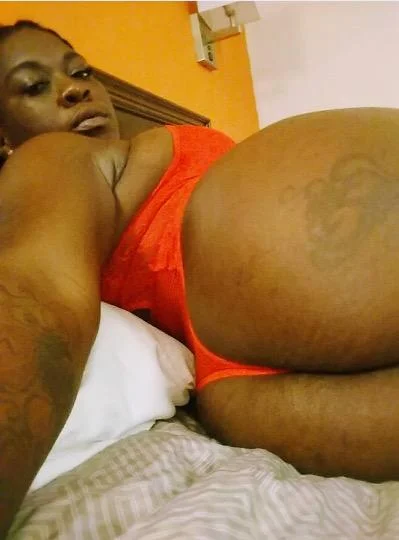 In Town For The Weekend in Appleton – Women Seeking Men photo 2