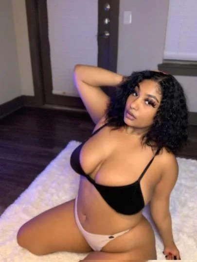 Mood for Fun time IncallOutcallCardate Ft Shows in Asheville – Women Seeking Men photo 4