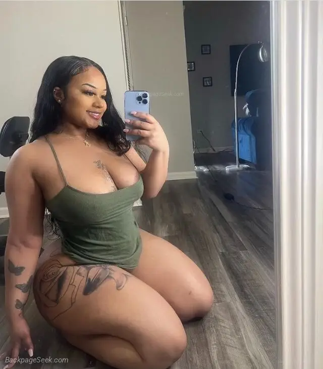 Big ass I have a very sweet vagina like honey Juicy Tits And Clean