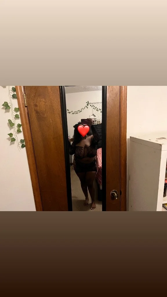 Thick Ebony 70 incalls private location thick and Wet Tell m... in Atlanta – Women Seeking Men photo 6
