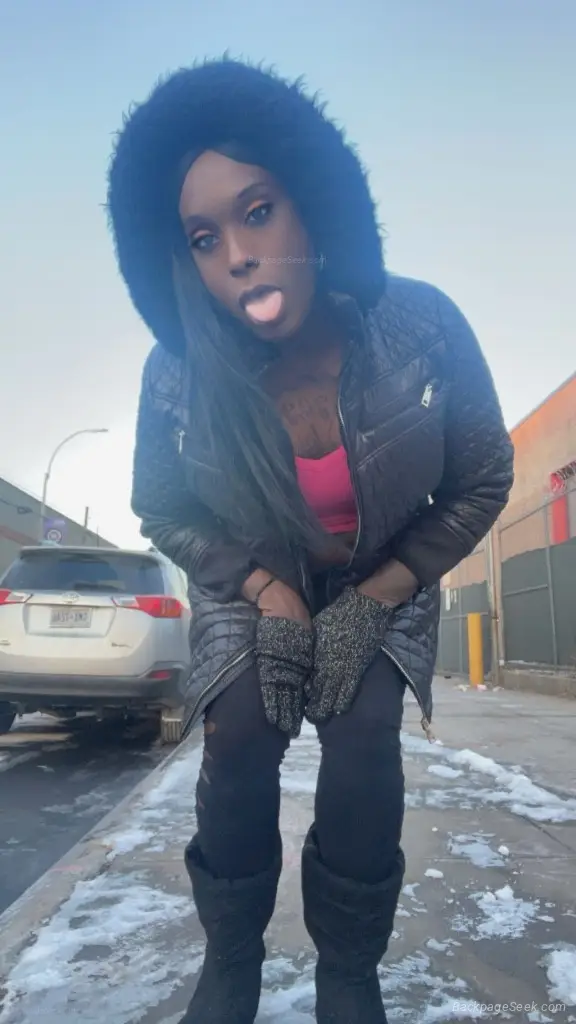Big 12inch Shemeat Its Heavy in Atlanta – Women Seeking Men photo 4