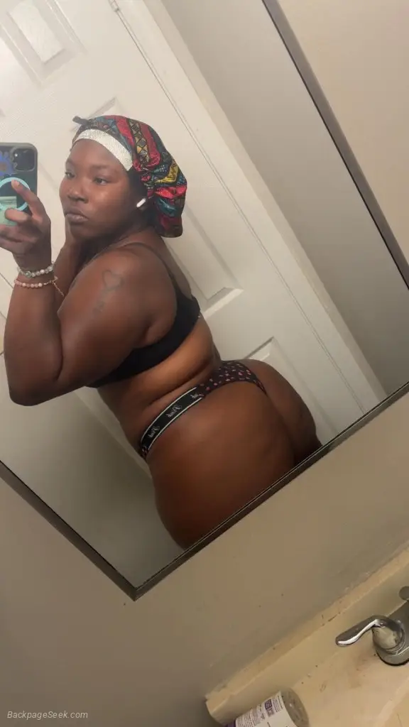 LITHONIAREDAN TIGHEST SLIM WAIST JUICY BBW IN TOWN 5'5 Exoti... in Atlanta – Women Seeking Men photo 2