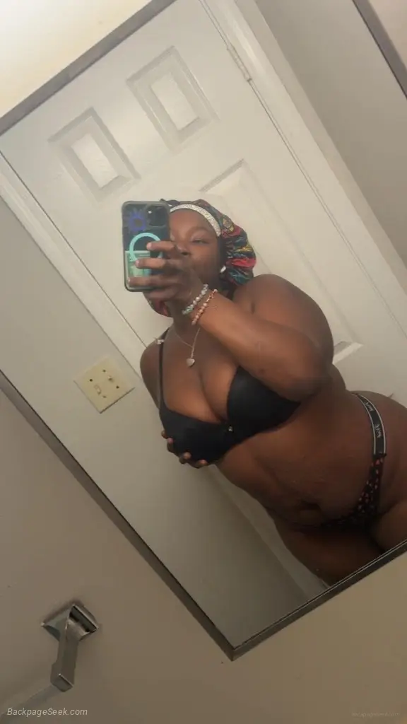LITHONIAREDAN TIGHEST SLIM WAIST JUICY BBW IN TOWN 5'5 Exoti... in Atlanta – Women Seeking Men photo 3