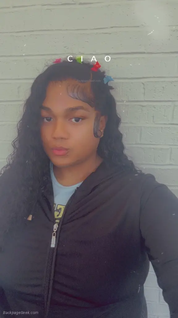 Im 5'8 thick asf and a bottom cool person and good vibes my... in Atlanta – Women Seeking Men photo 3