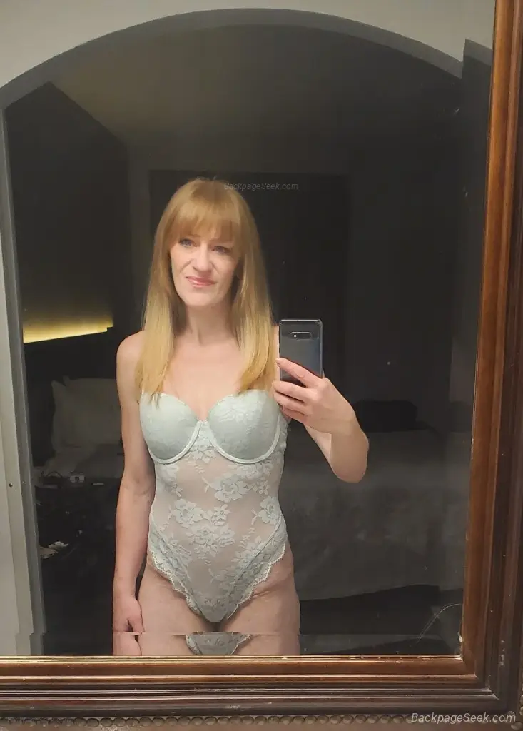 Blonde Bombshell MILF Alexis Awaiting Incalls ONLY in Atlanta – Women Seeking Men photo 4