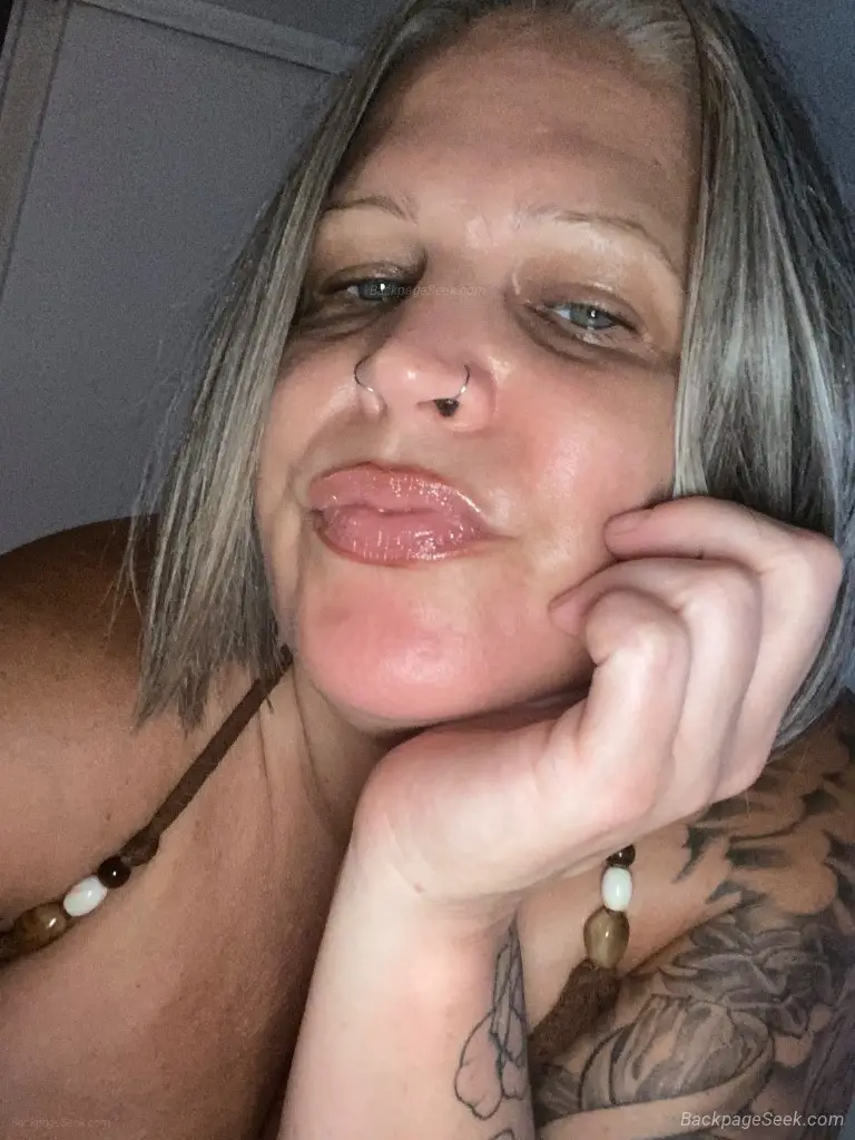 going going gone in Atlanta – Women Seeking Men photo 2