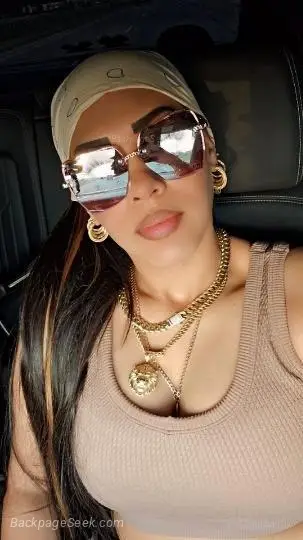 LATINA NEW IN THE AREA HELLO AVAILABLE 24/7