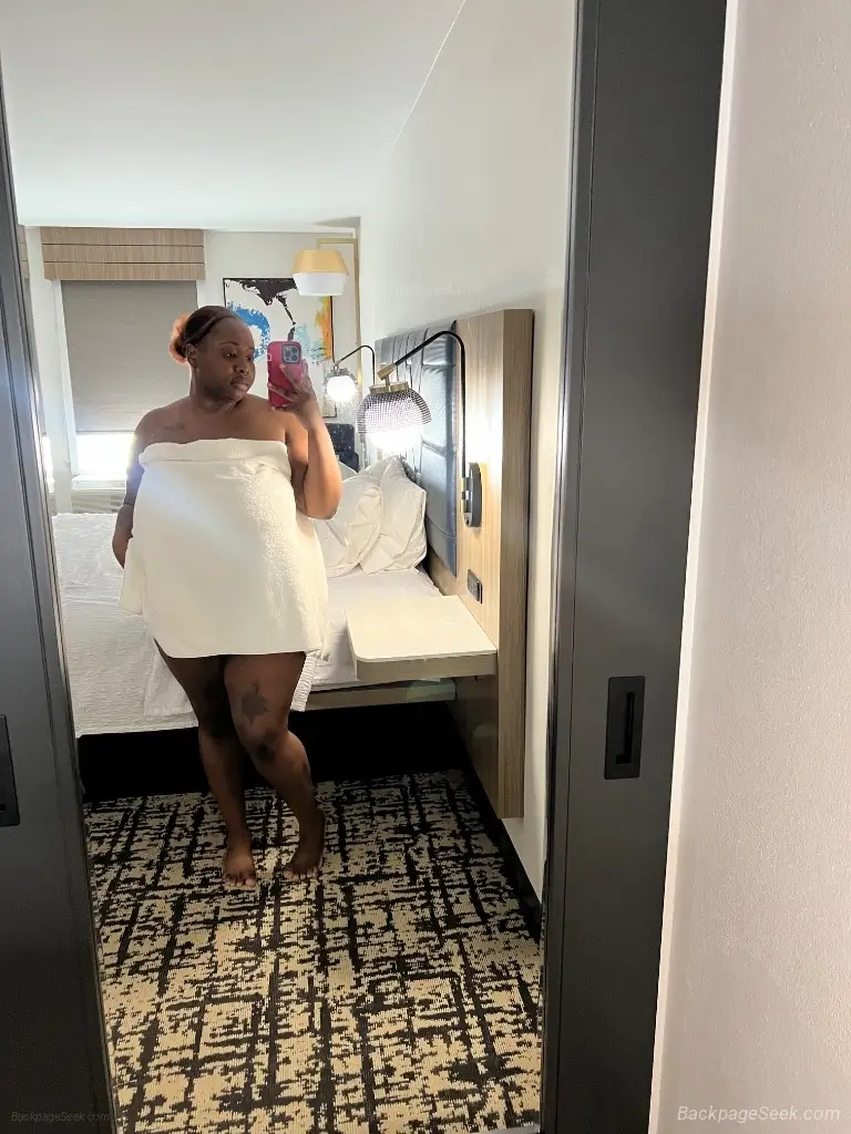 Thick Ebony thick and Wet Tell me your desire and its yours... in Atlanta – Women Seeking Men photo 5