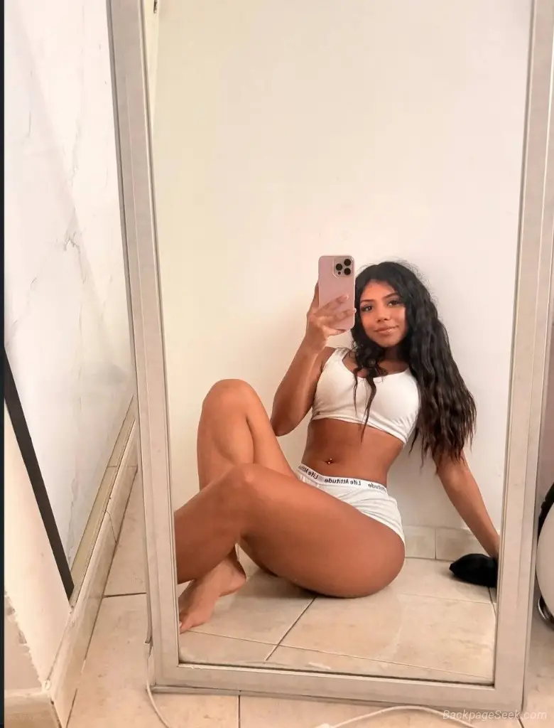 HELLO I M A YOUNG LATINA GIRL NEW IN THE AREA AVAILABLE TO P... in Atlanta – Women Seeking Men photo 2