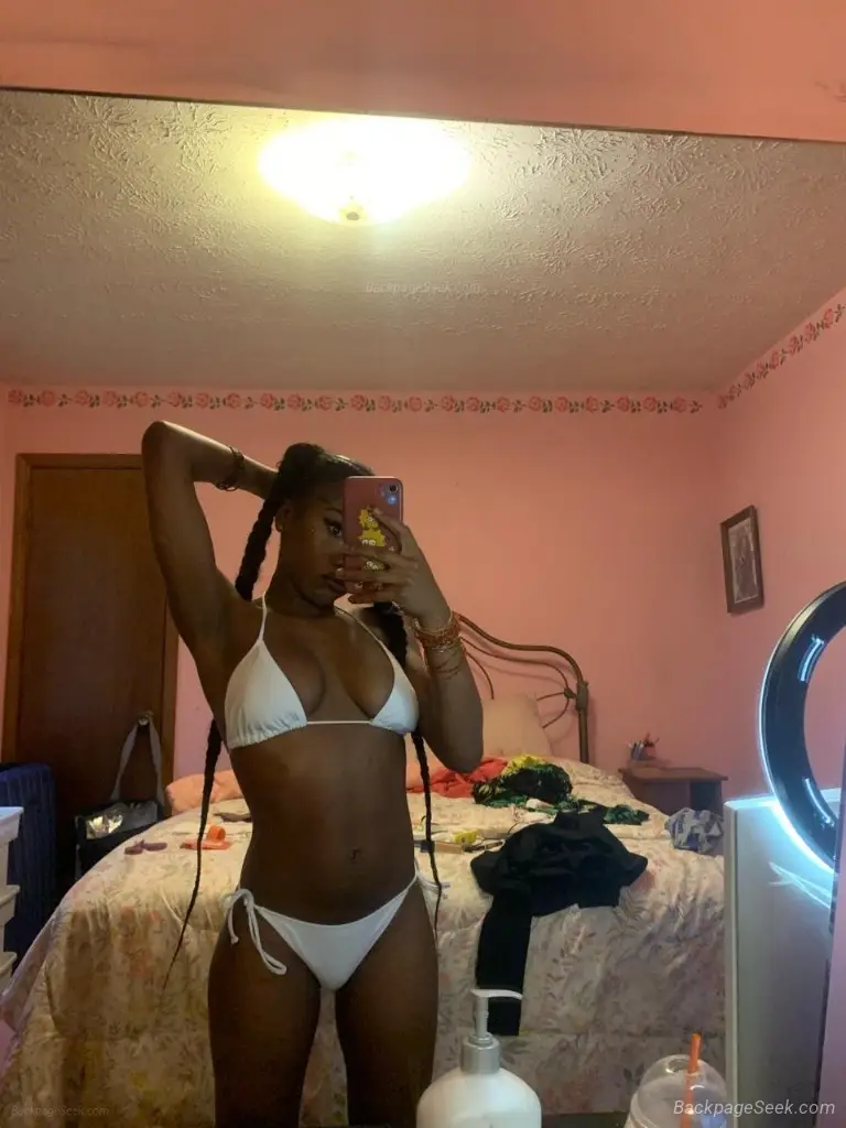 Pretty:Pettite:Ready To be Your Treat