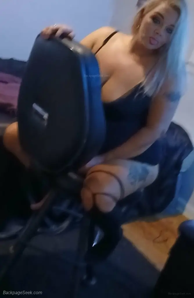 COME TO MY BOOM BOOM ROOM FREAKY SLUTTY NATURAL BLONDE in Atlanta – Women Seeking Men photo 3