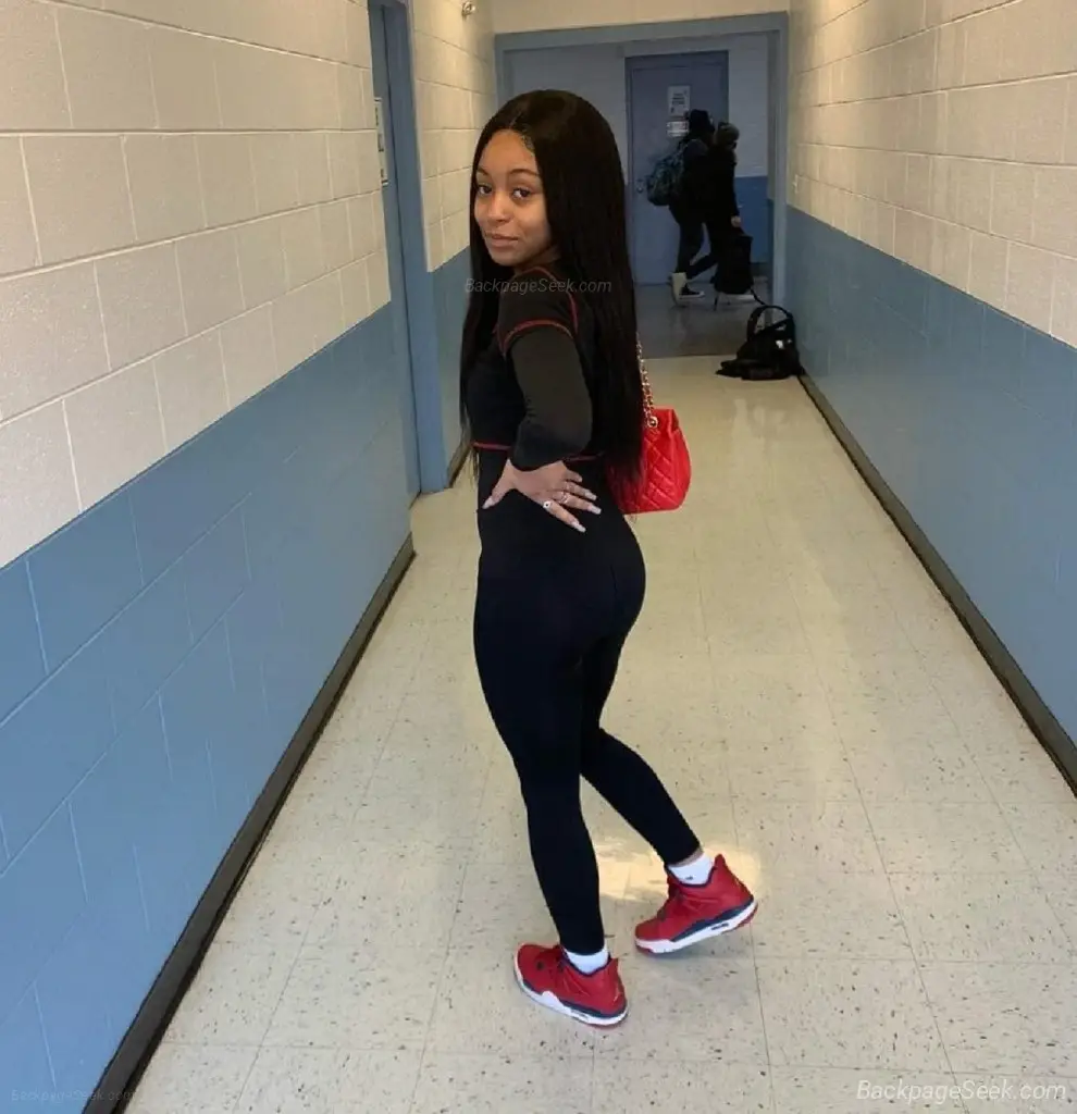 Available now 24/7 Horny girl Pretty Tight Pussy I'm Here To Satisfy