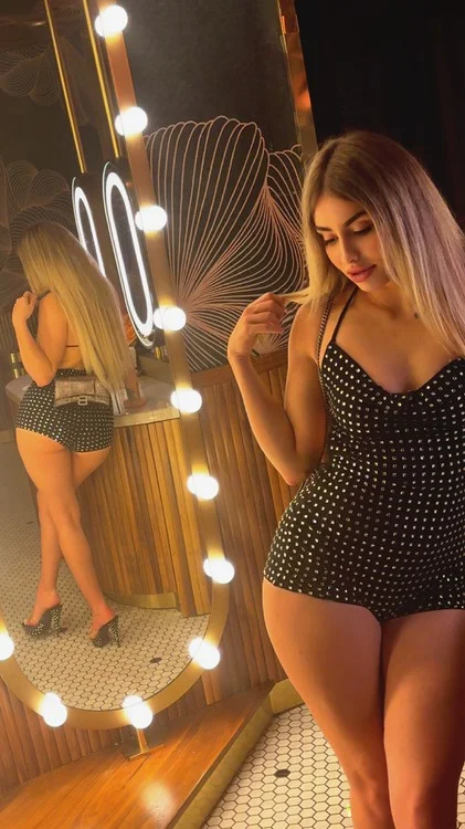 Sexy Petite Romanian in Austin – Women Seeking Men photo 3