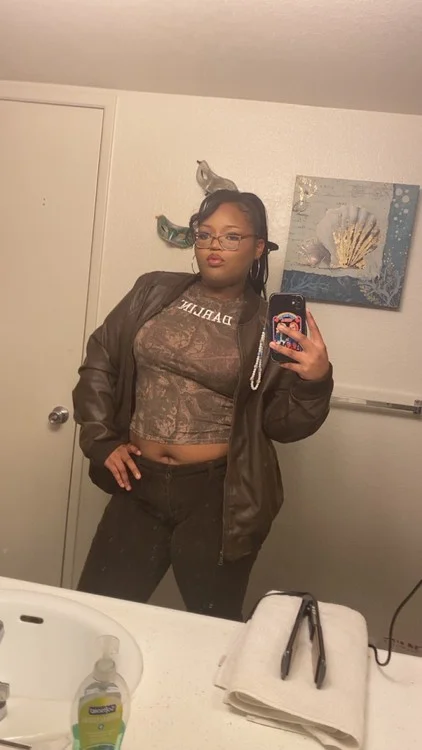 Pretty Nympho Playmate in Austin – Women Seeking Men photo 2