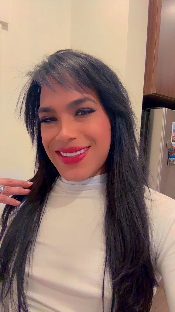 New in your city shy Latina girl in Austin – Women Seeking Men photo 3