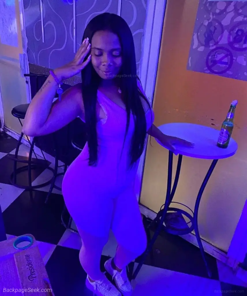 I am available in Austin – Women Seeking Men photo 2