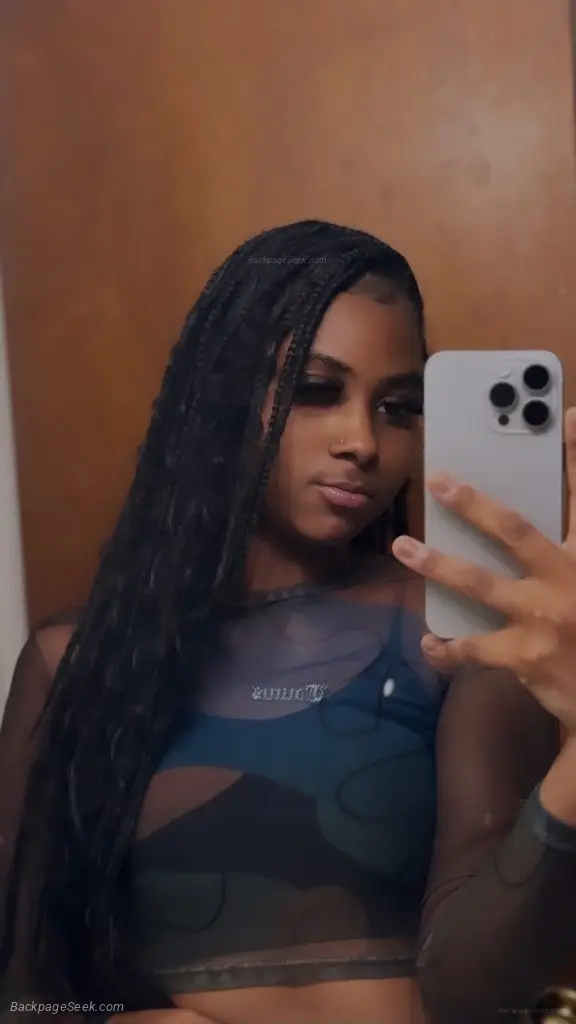I am available love. in Austin - Women Seeking Men photo 2