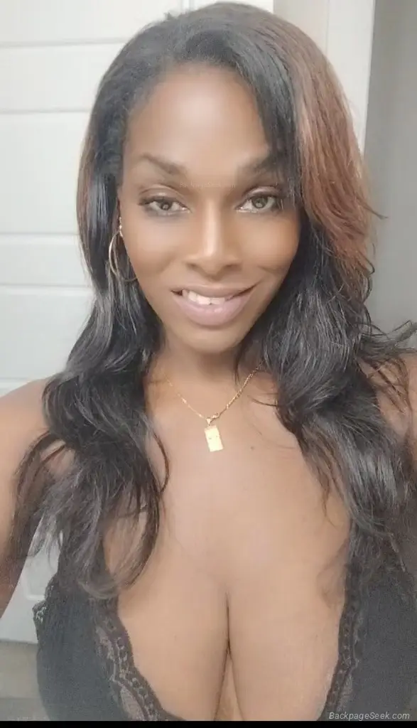 Curves Confidence Good Energy Lockhart TS Curves Confidence in Austin – Women Seeking Men photo 4